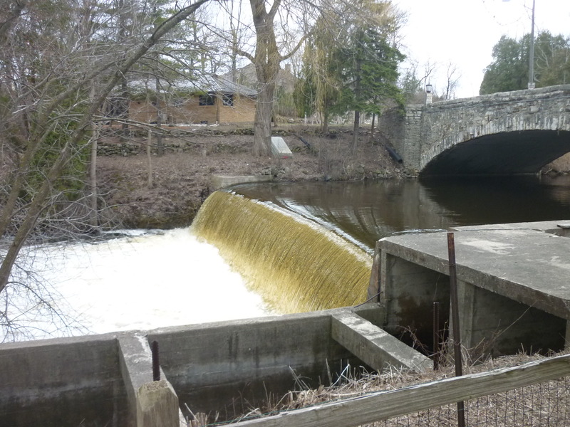 Highland Drive / Columbia Mills Dam (PORTAGE!)