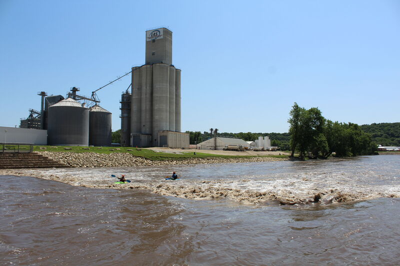 High Flow Feature (center-river)