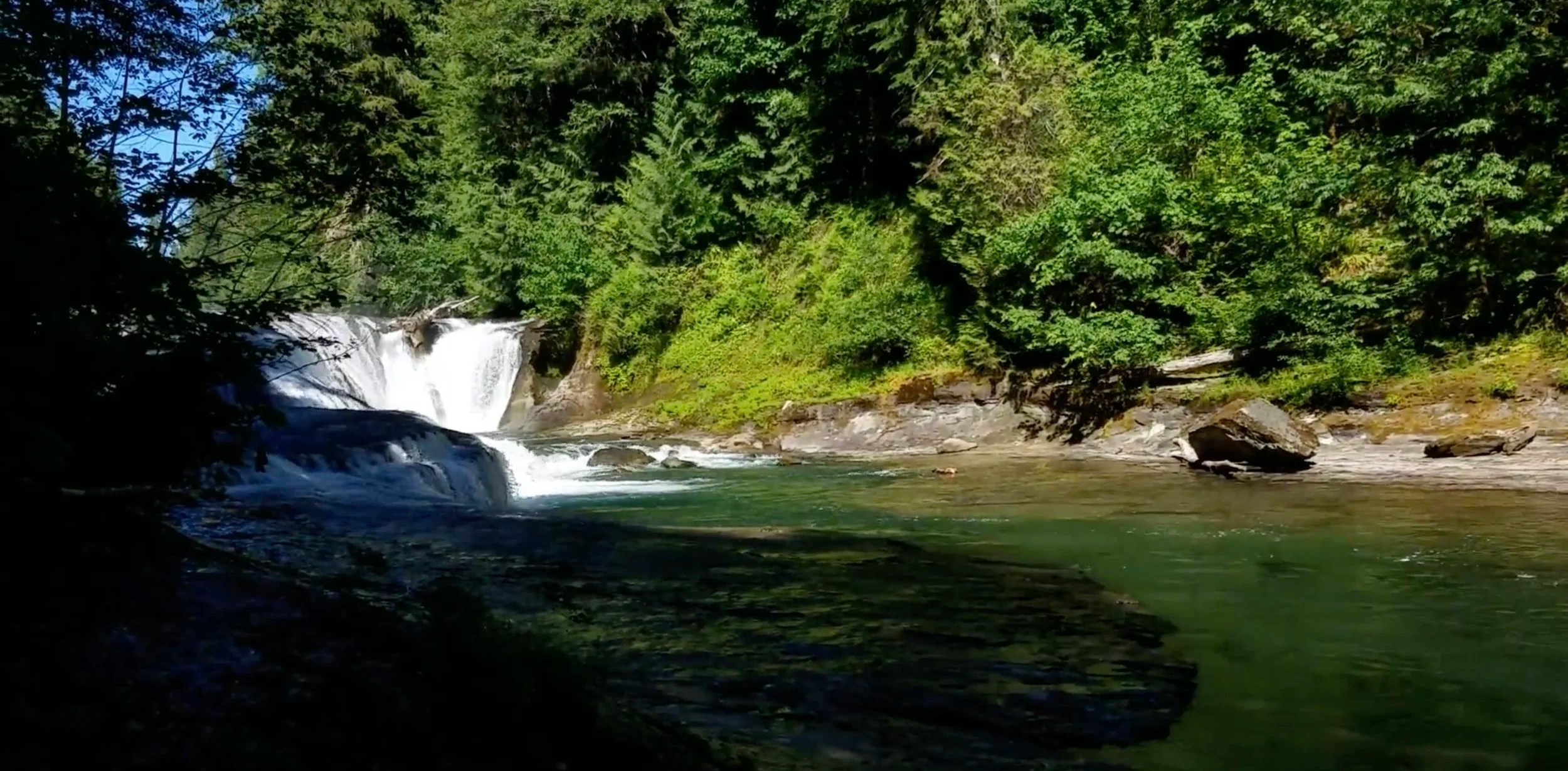 Middle Lewis River Falls