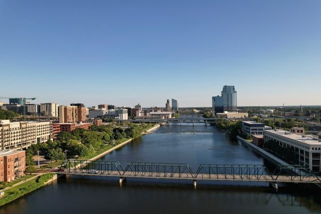 Seventh RR Bridge: 95 sq.mi.