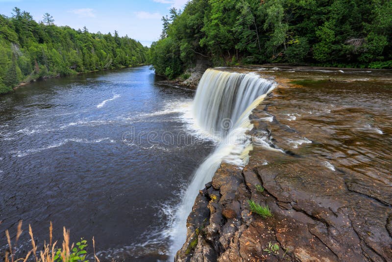 Embarrass River - Pella Pond, Wisconsin - River | How's Your River