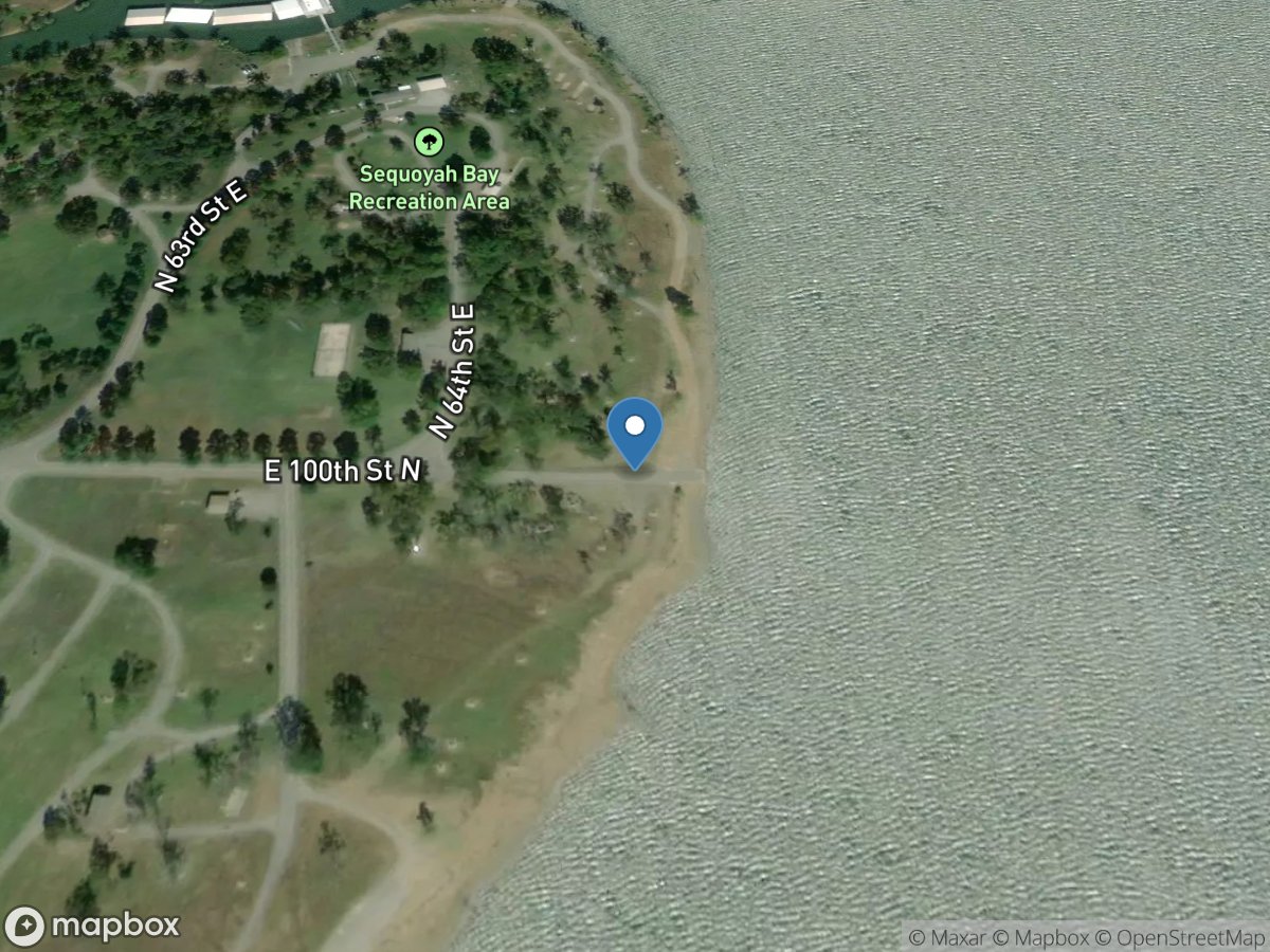 Sequoyah Bay State Park - Gray Oaks Road