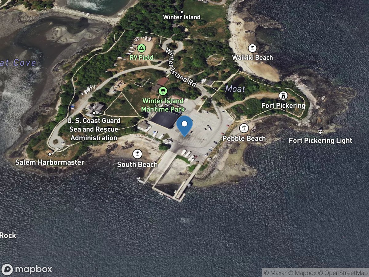 Winter Island Park (Waikiki Beach)