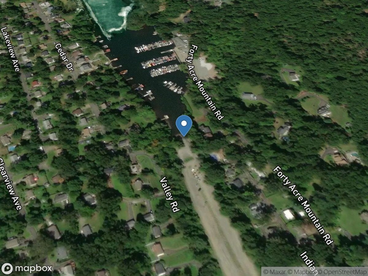 Candlewood Lake (Lattins Cove)