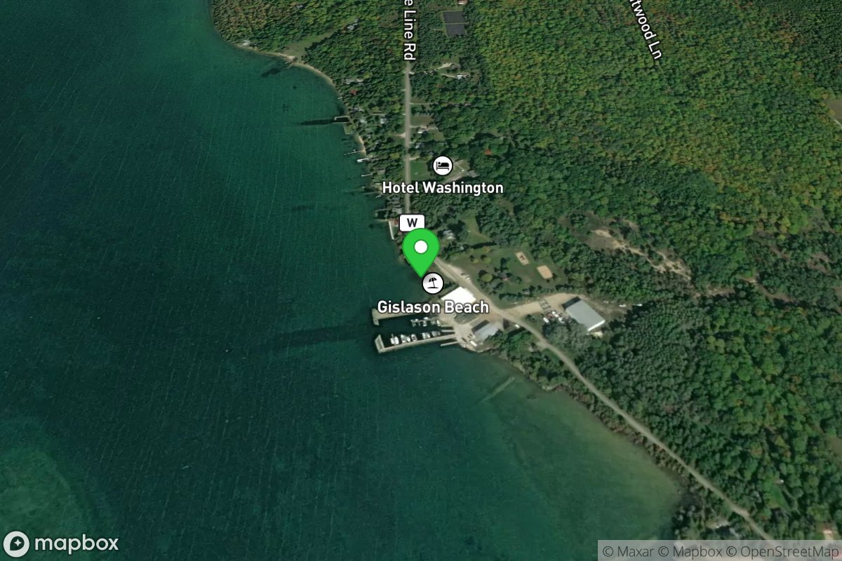 Gislason Public Beach / Red Barn Park