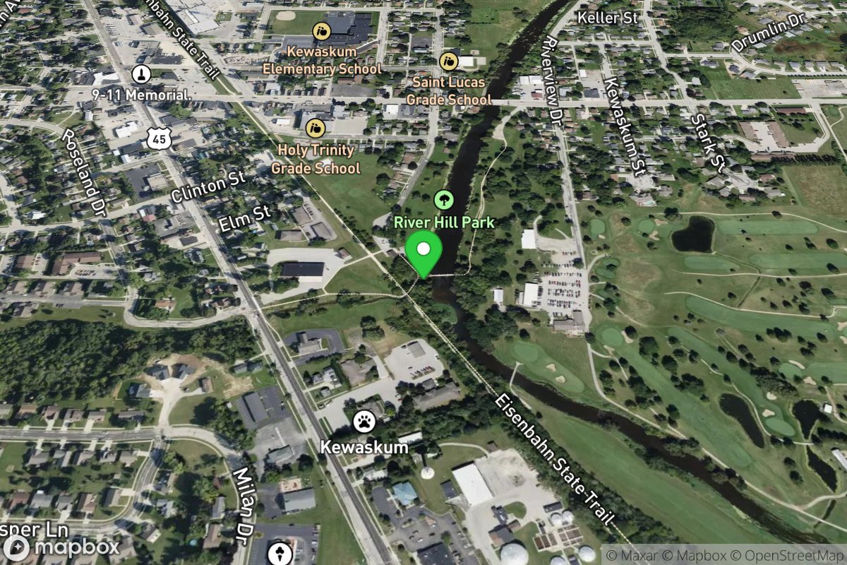 MILWAUKEE RIVER CANOE LAUNCH