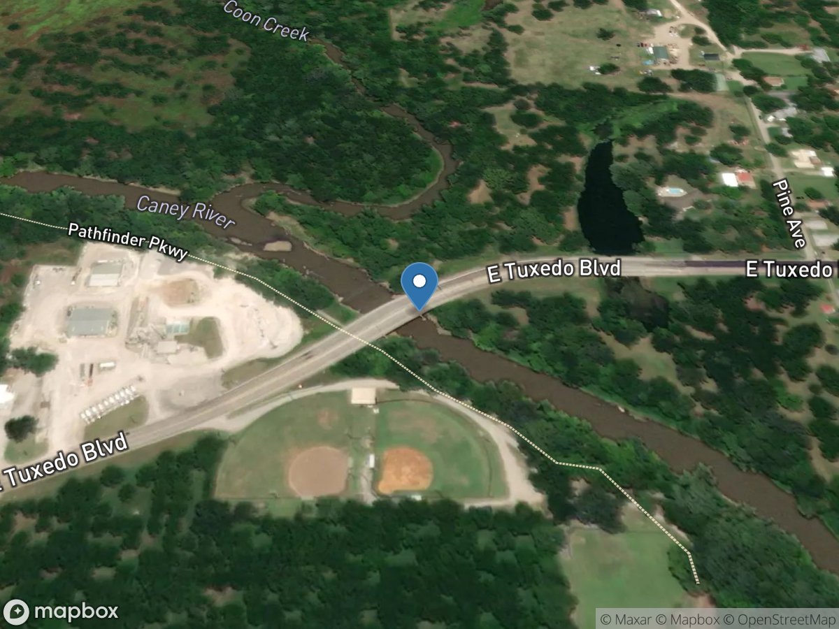 Caney River at Tuxedo Boulevard at Bartlesville, OK location