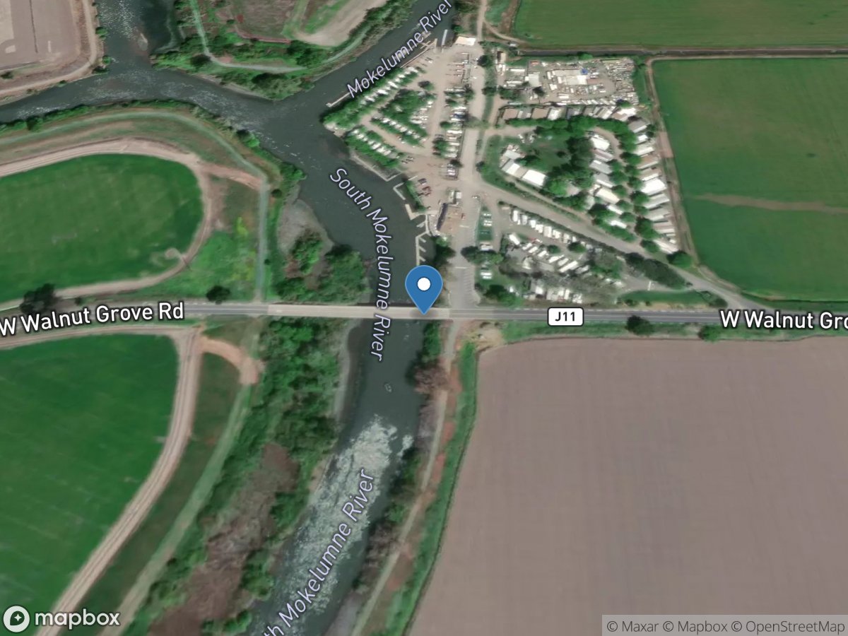 S Mokelumne River a New Hope Branch near Walnut Grove CA location