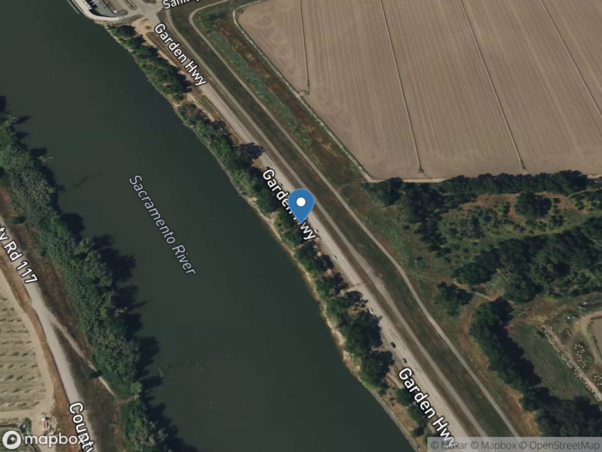 Sacramento River a Verona CA location