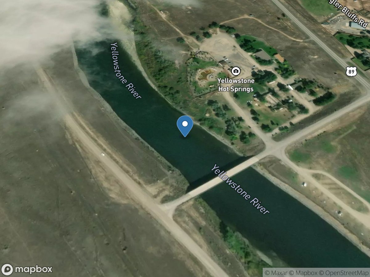 Yellowstone River at Corwin Springs MT location