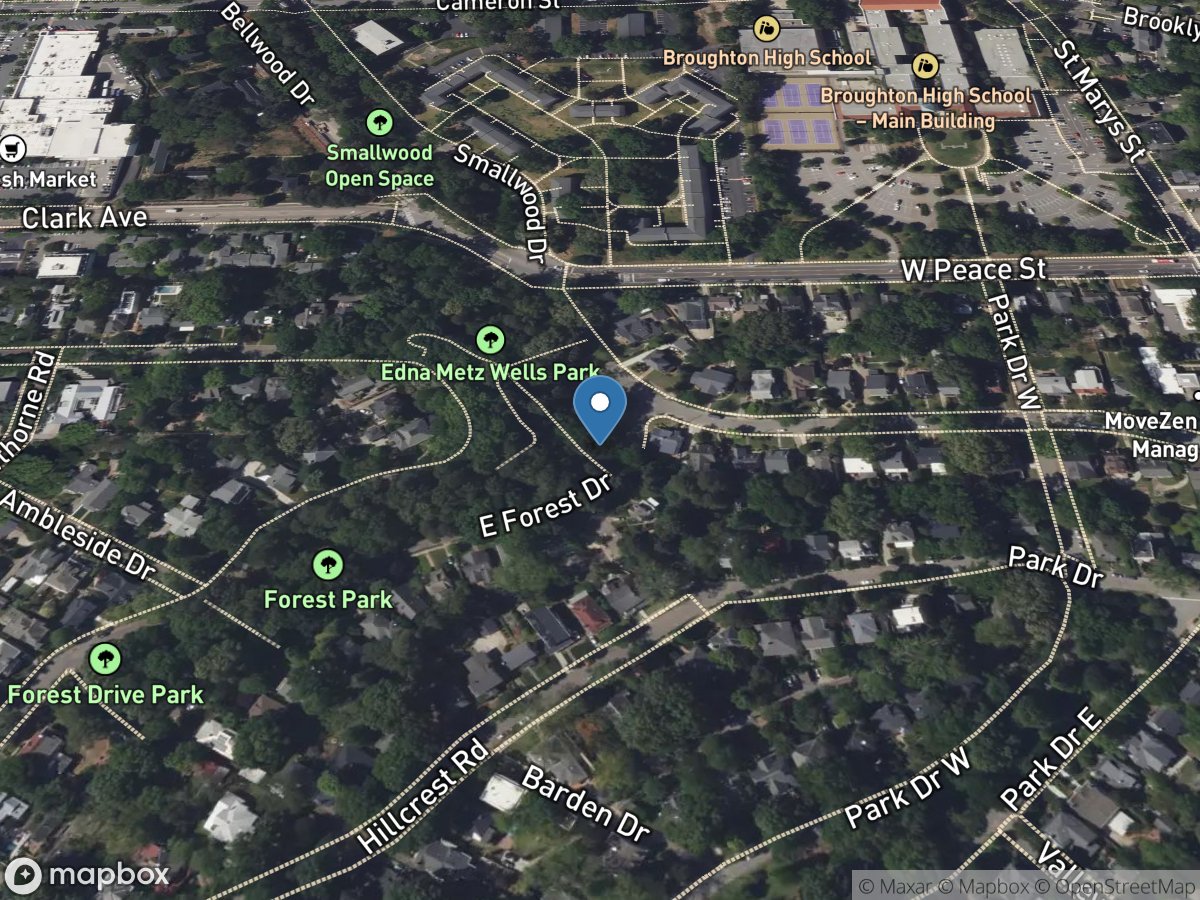 Pigeon House Creek at Cameron Village at Raleigh, NC location