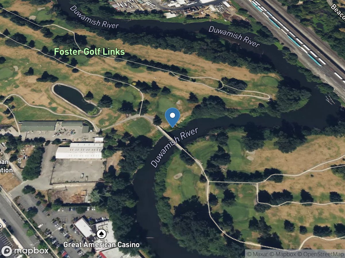 Duwamish River at Golf Course at Tukwila, WA location