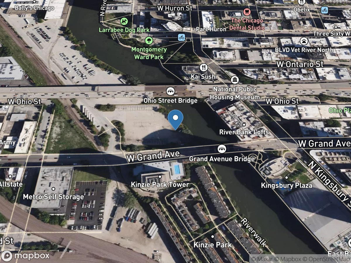 NB Chicago River at Grand Avenue at Chicago, IL location