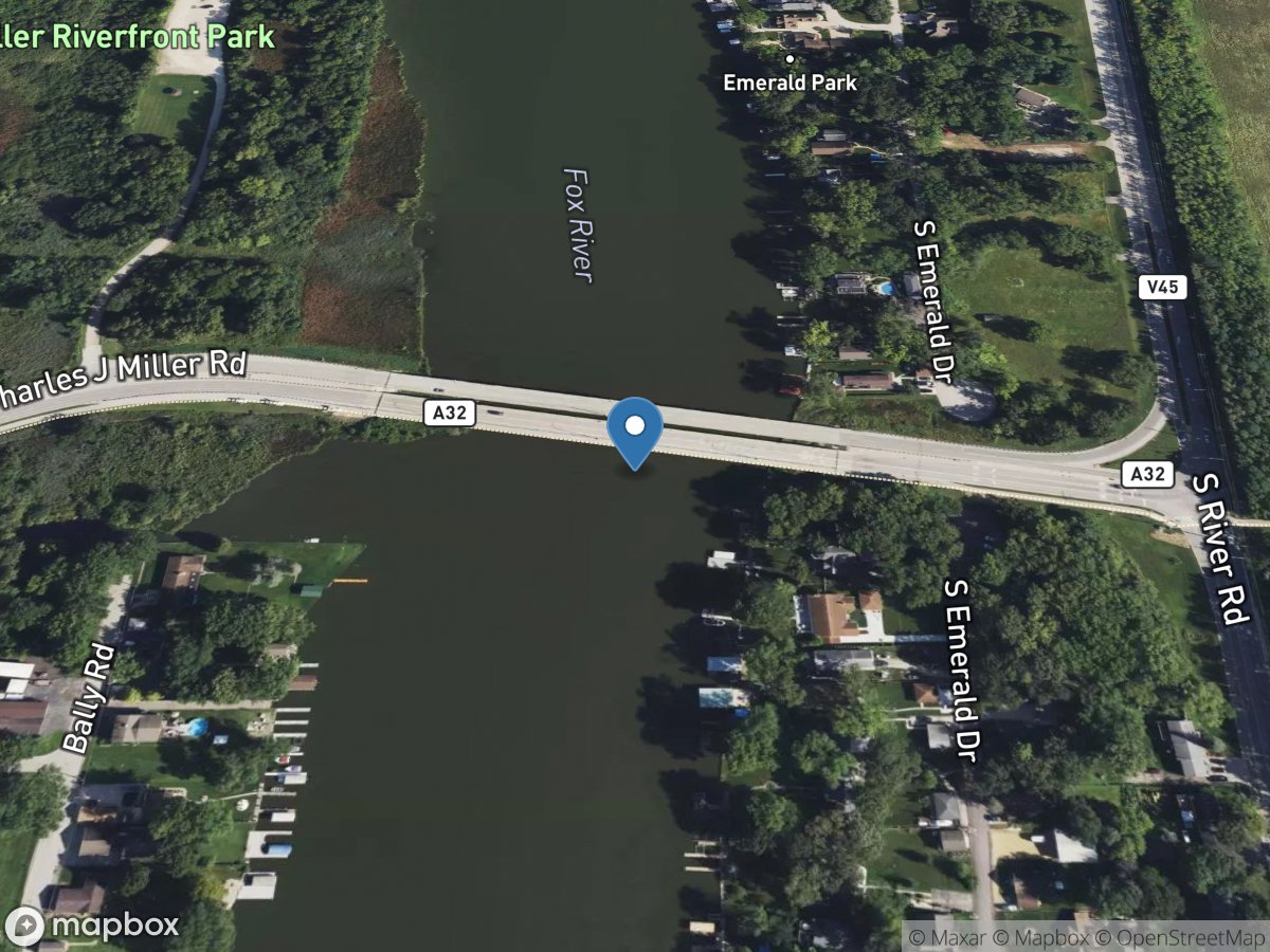 Fox River at Miller Bridge near McHenry, IL location