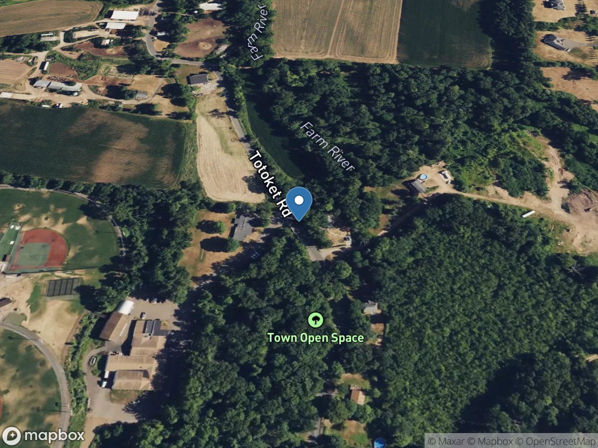 Farm River at Totoket Road at Totoket, CT location