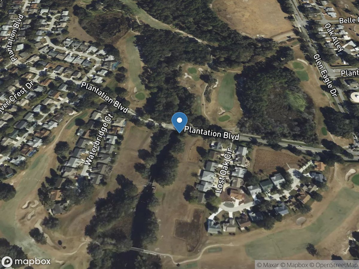 Palatlakaha River below Structure M-4 near Okahumpka, FL location