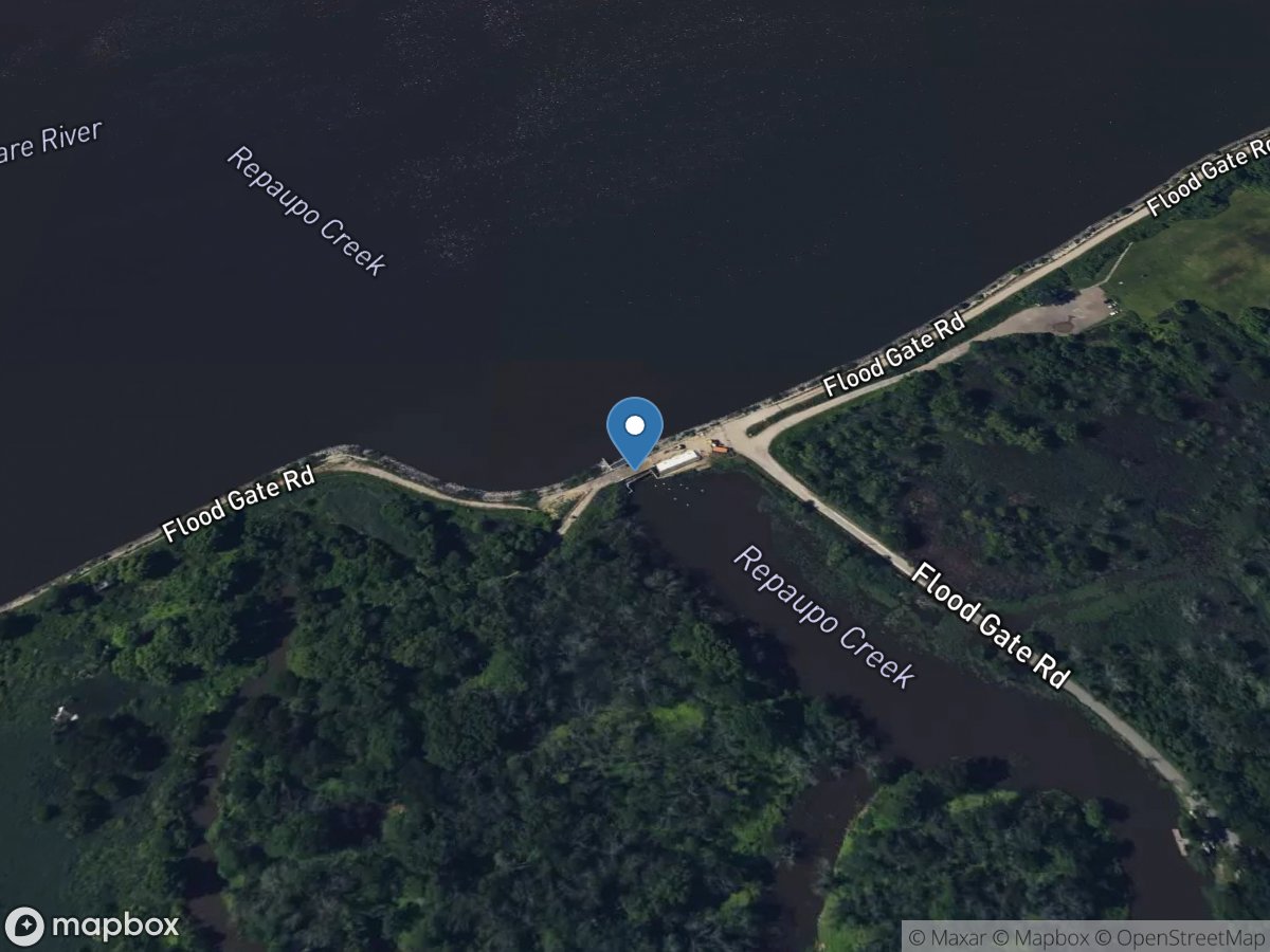 Delaware River near Gibbstown NJ location