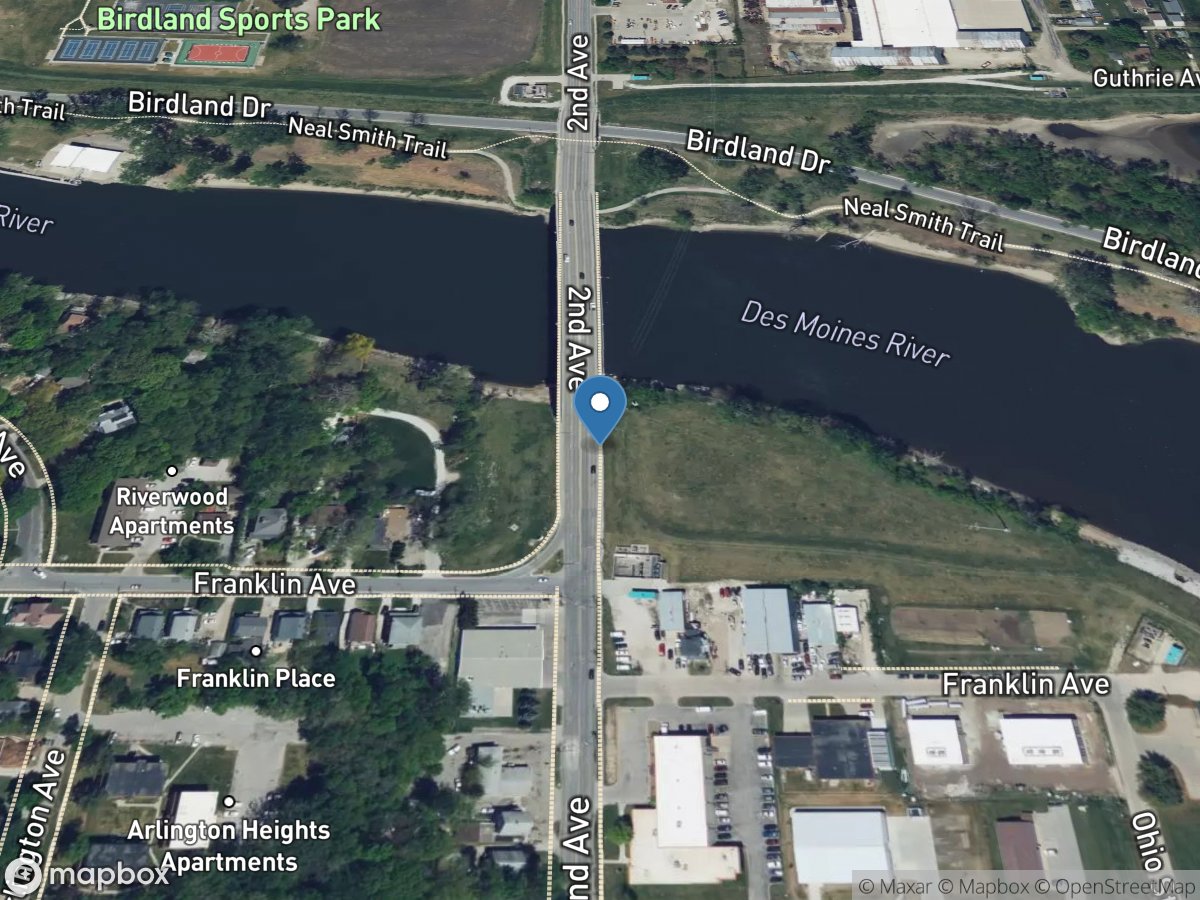 Des Moines River at 2nd Avenue at Des Moines, IA location