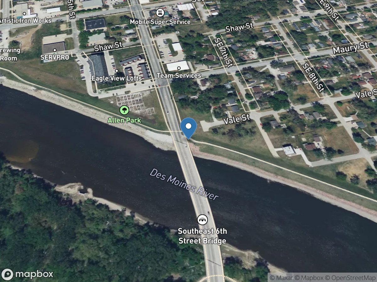 Des Moines River below Raccoon Riv at Des Moines, IA location