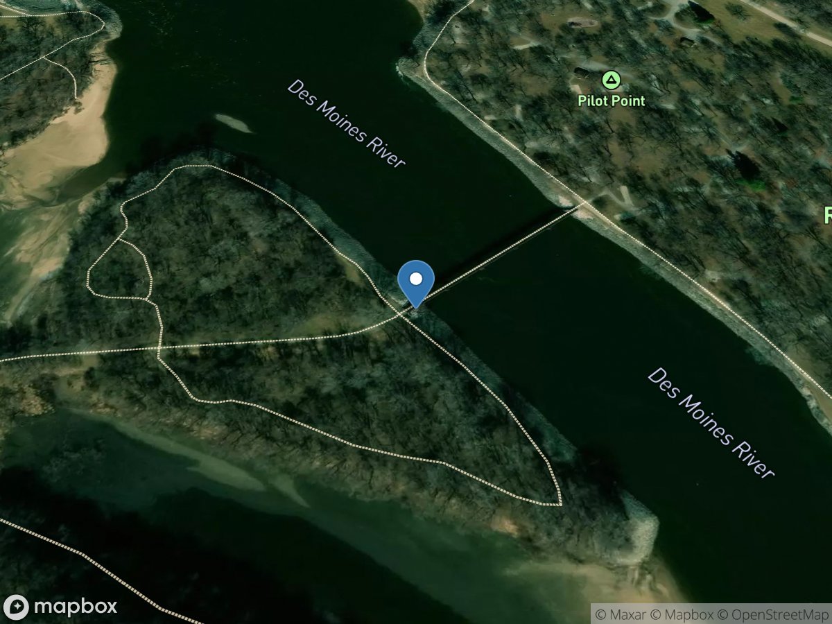 Des Moines River near Pella, IA location