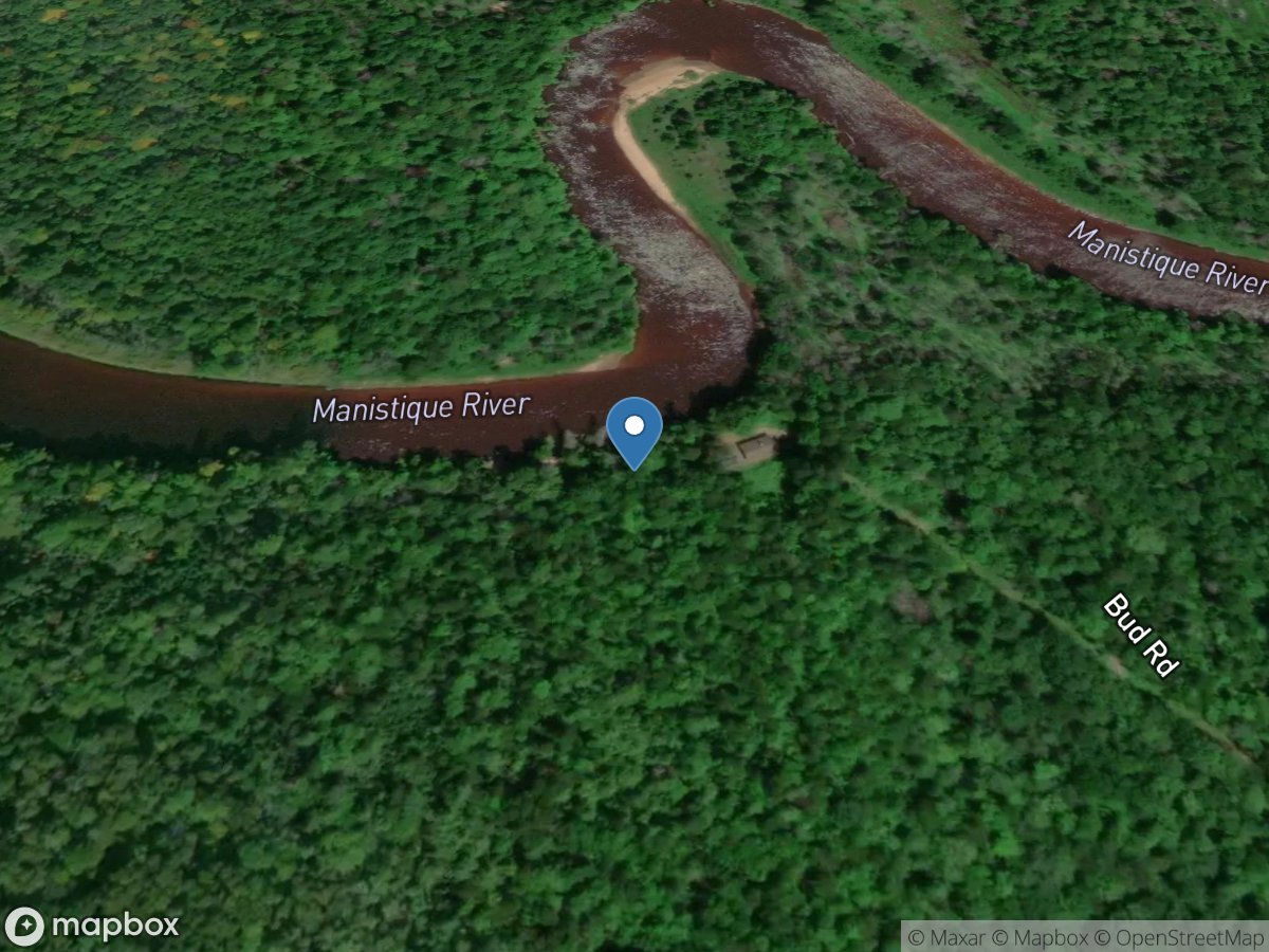 Manistique River near Manistique, MI location