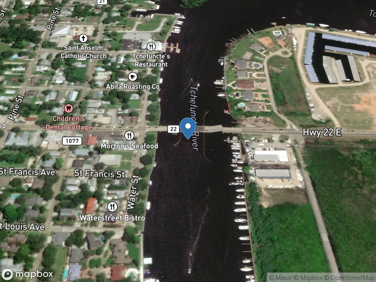 Tchefuncte River at Madisonville, LA location