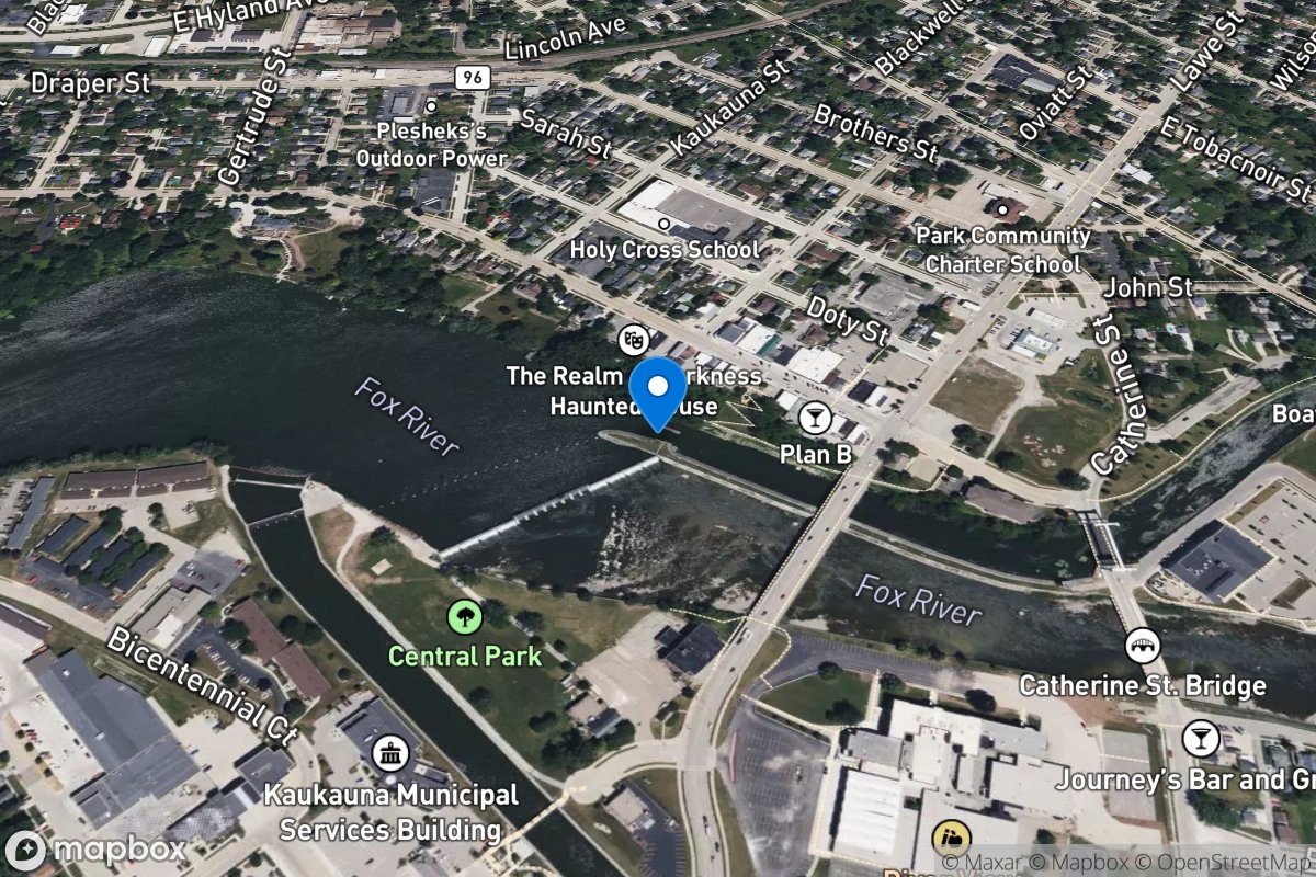 Fox River at Kaukauna Dam near canal entrance location